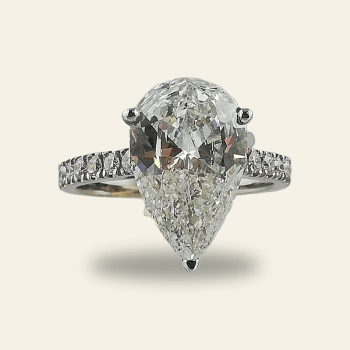 Bague diamant poire 3 Carat ESI2 certificat GIA