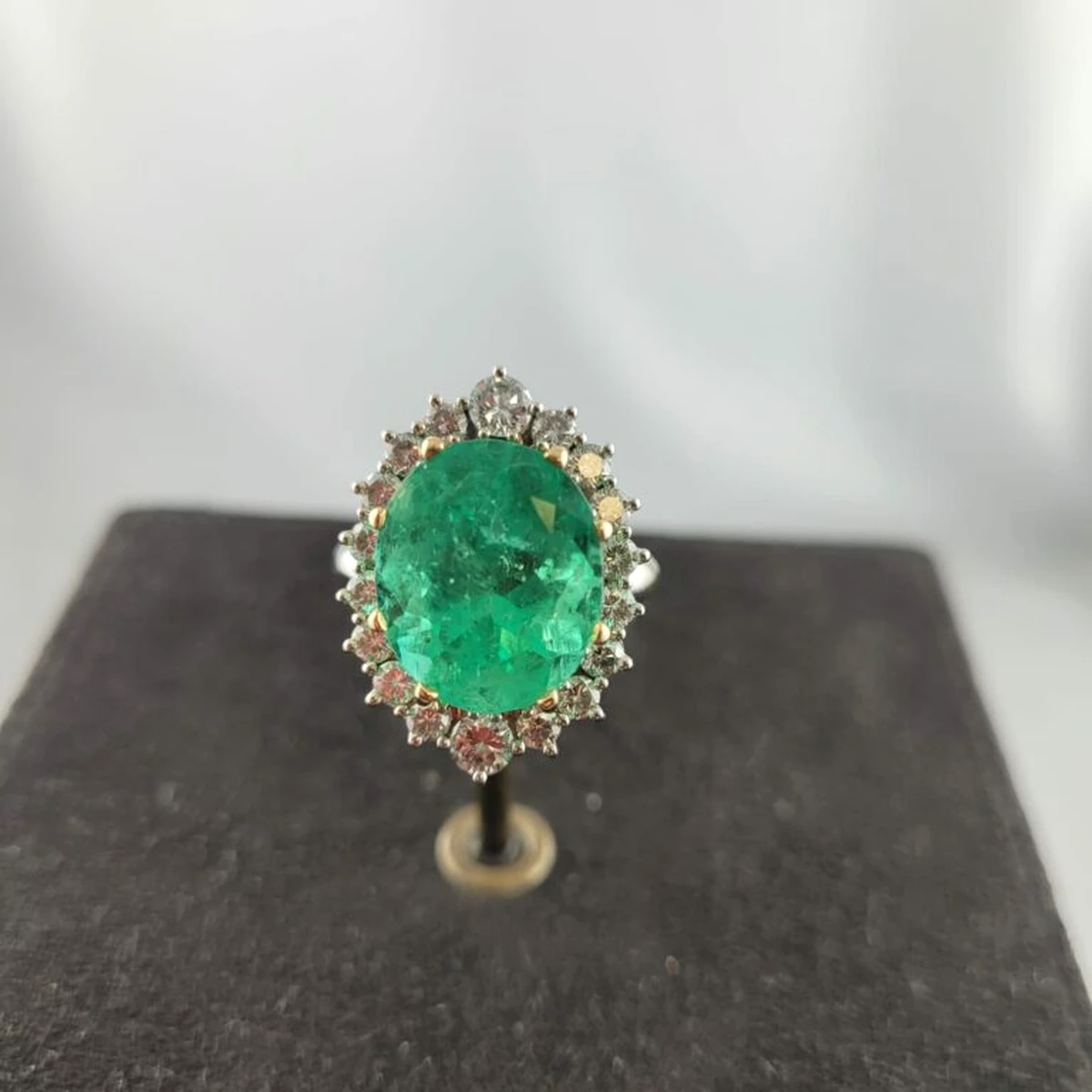 Bague Émeraude 15 Carats et Or Jaune