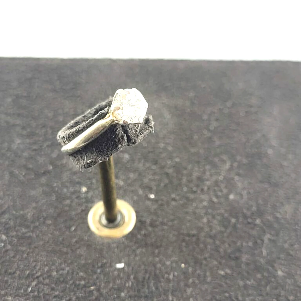 Solitaire Or Gris 0.75 Carats