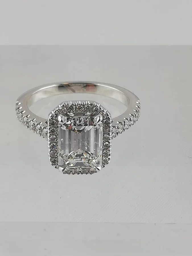 Solitaire diamant 2 carats expertisé dans notre boutique
